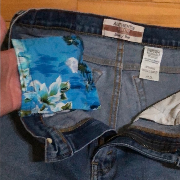 Short jeans, so good condition.extra nice pocket - Picture 3 of 4